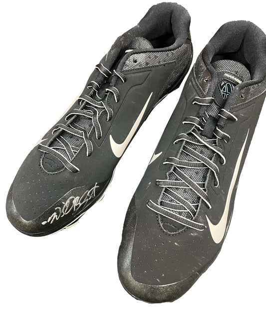 Authentic Autographed Memorabilia