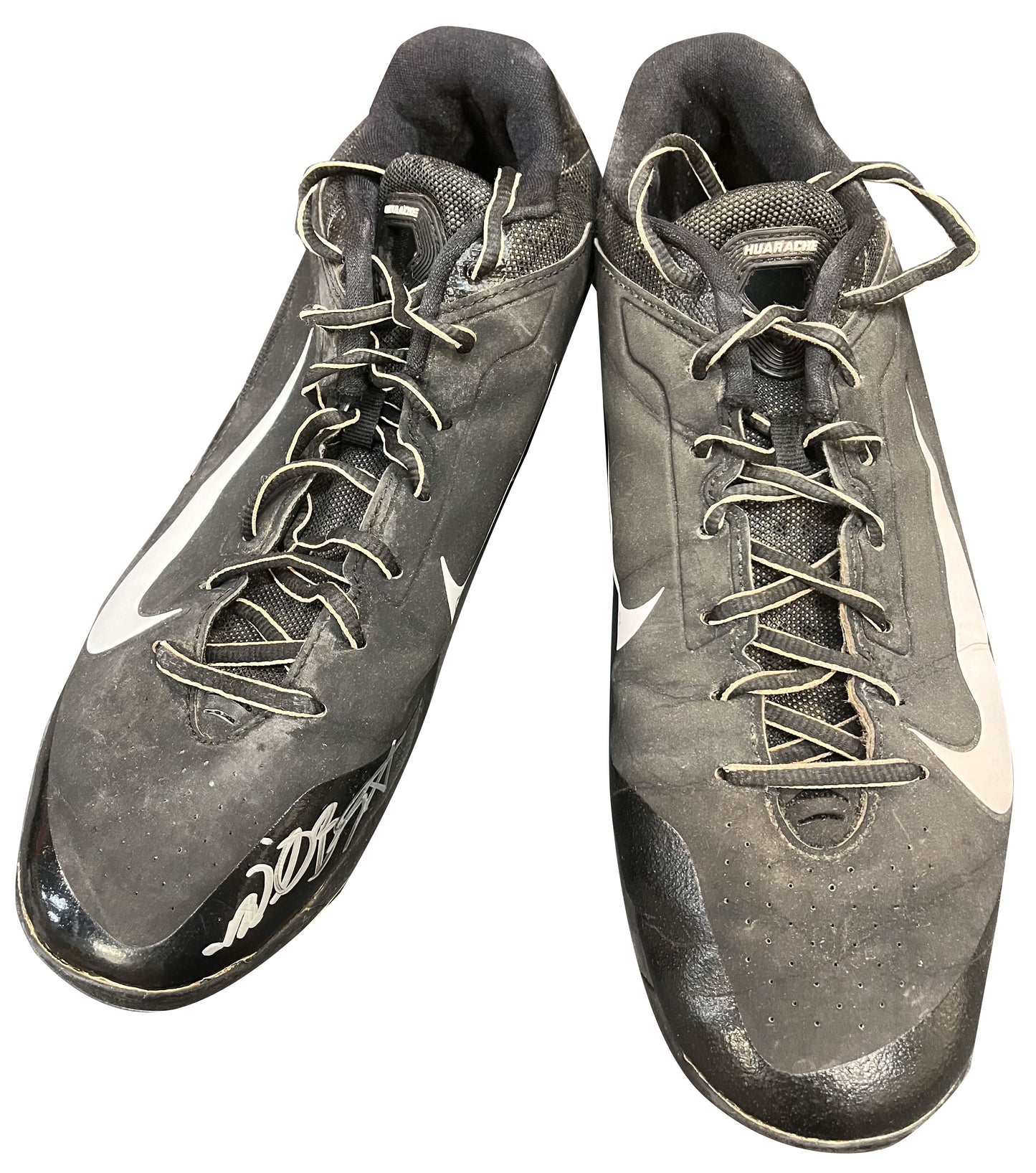 Willie Bloomquist Autographed Cleats - Player's Closet Project