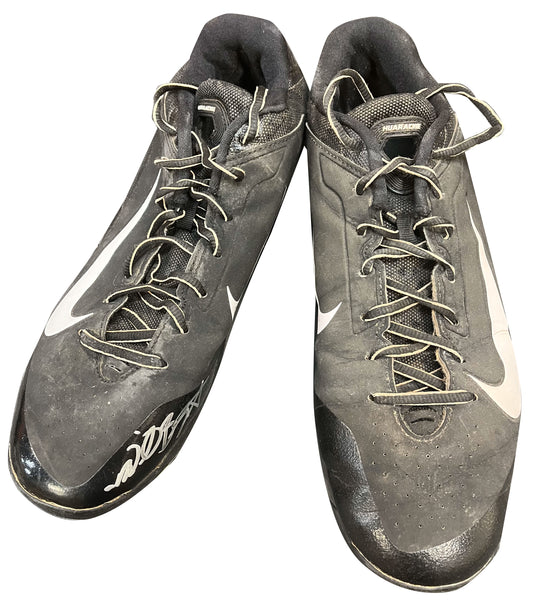 Authentic Autographed Memorabilia