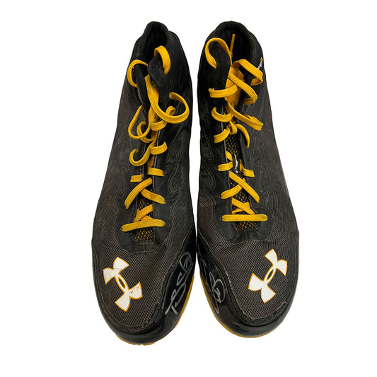 Authentic Autographed Memorabilia