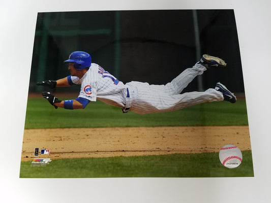 UNSIGNED Darwin Barney (sliding) 8x10