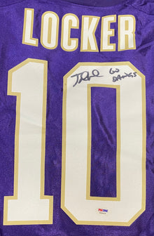 Authentic Autographed Memorabilia 