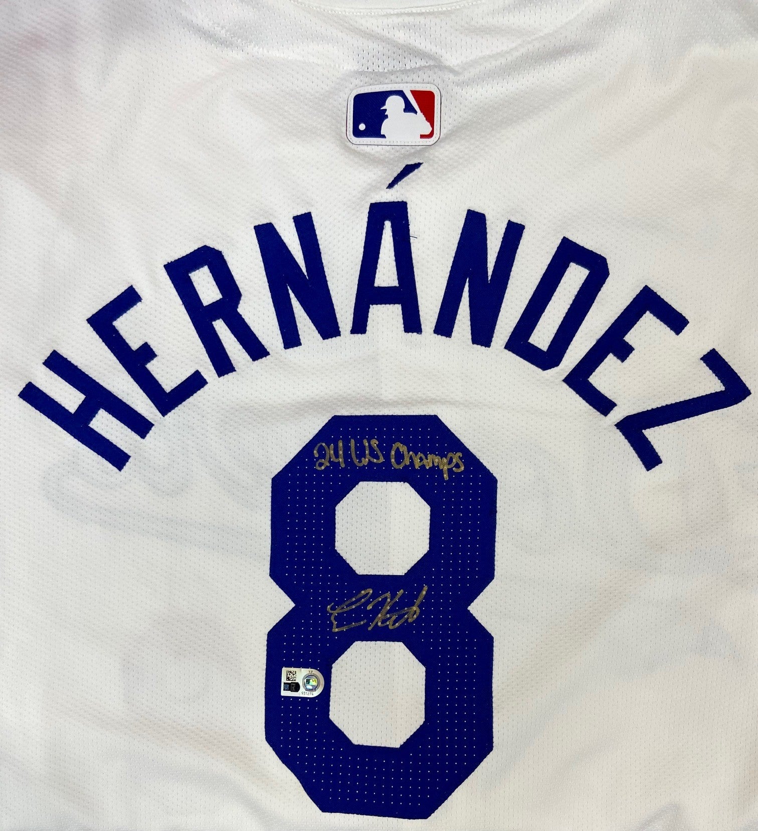 Authentic Autographed Memorabilia 