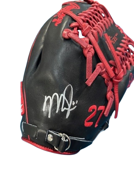 Authentic Autographed Memorabilia 