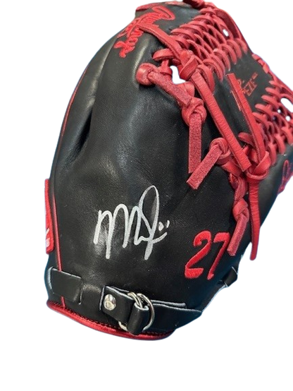 Authentic Autographed Memorabilia 
