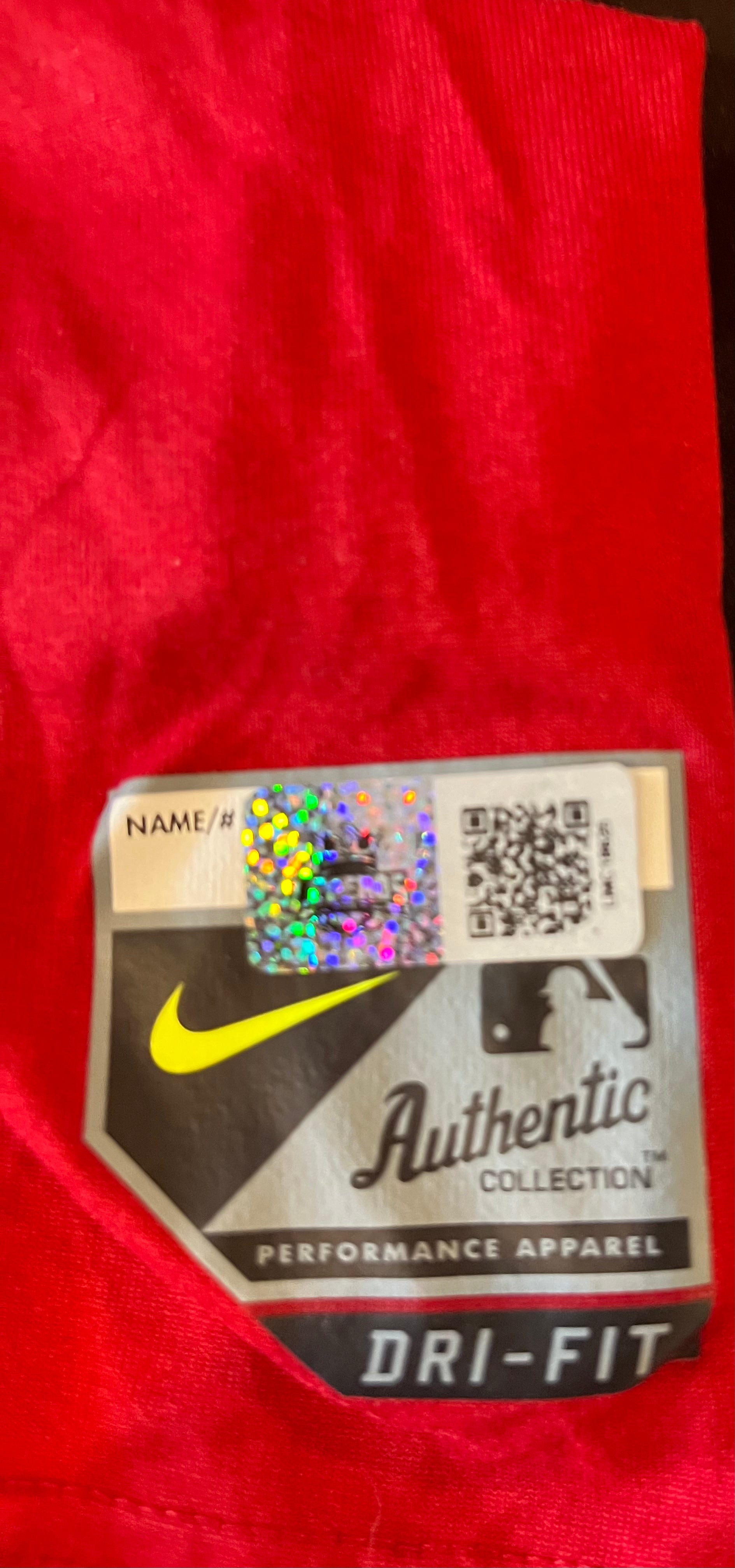 Authentic Autographed Memorabilia 