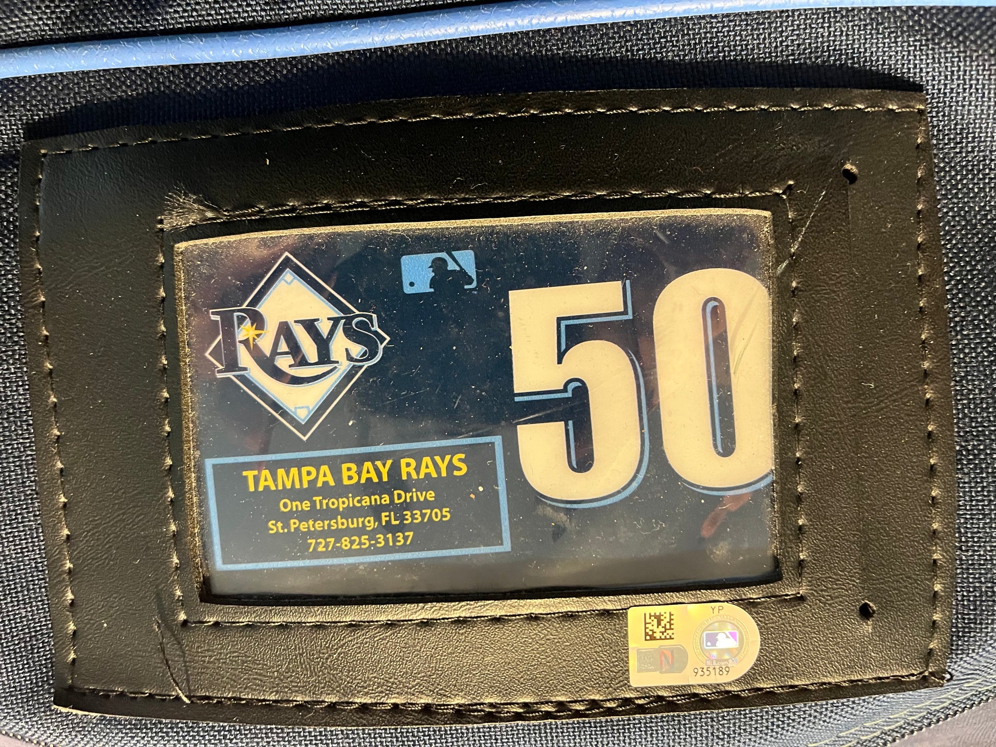 Authentic Autographed Memorabilia 