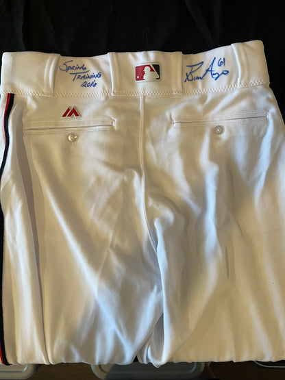 Authentic Autographed Memorabilia 