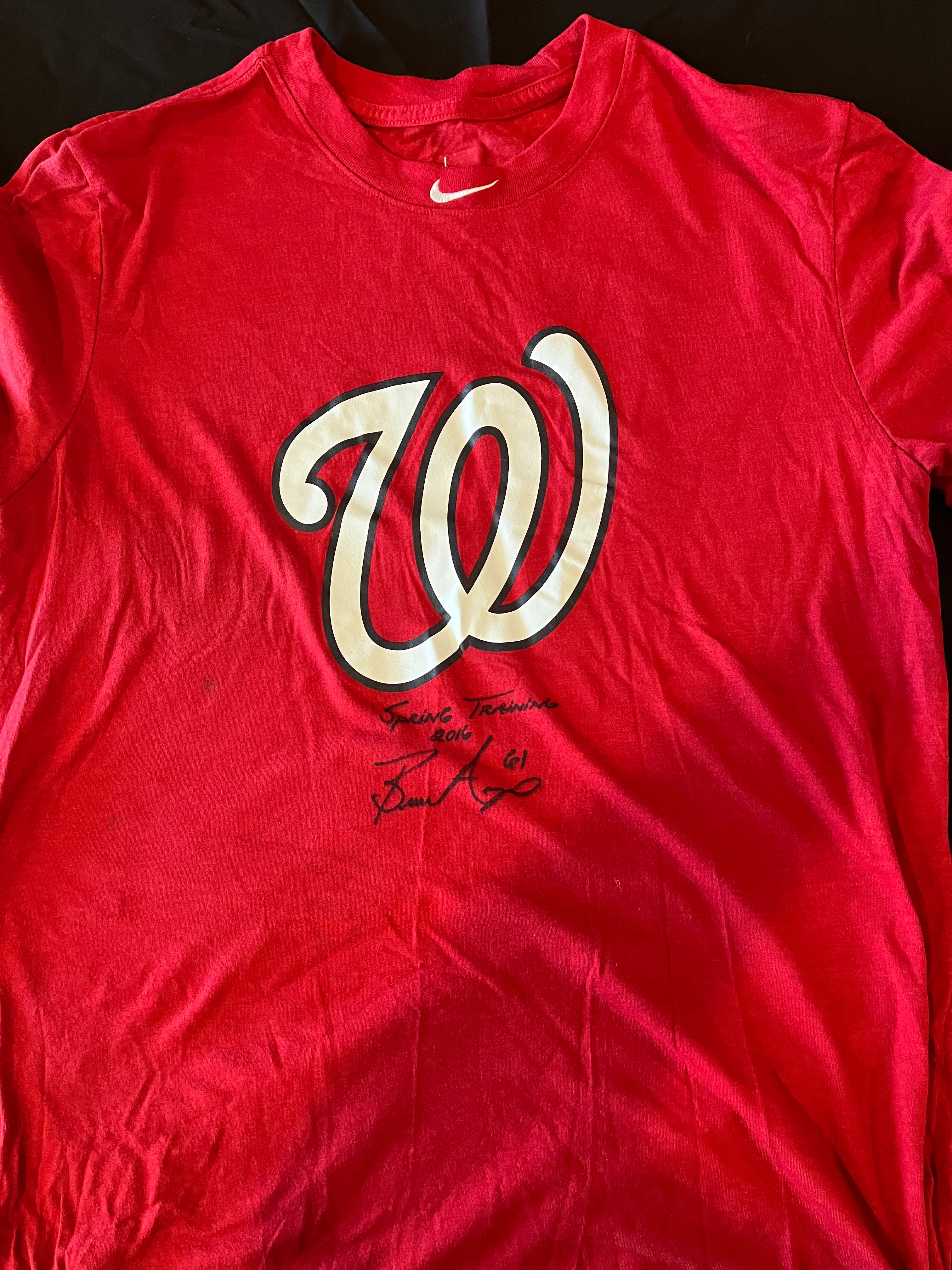 Authentic Autographed Memorabilia 