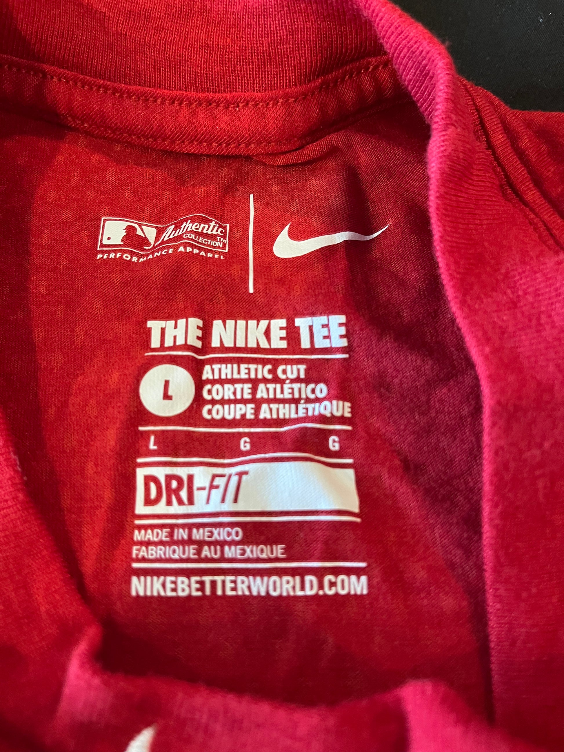 Authentic Autographed Memorabilia 