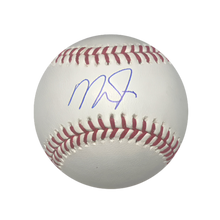 Authentic Autographed Memorabilia 