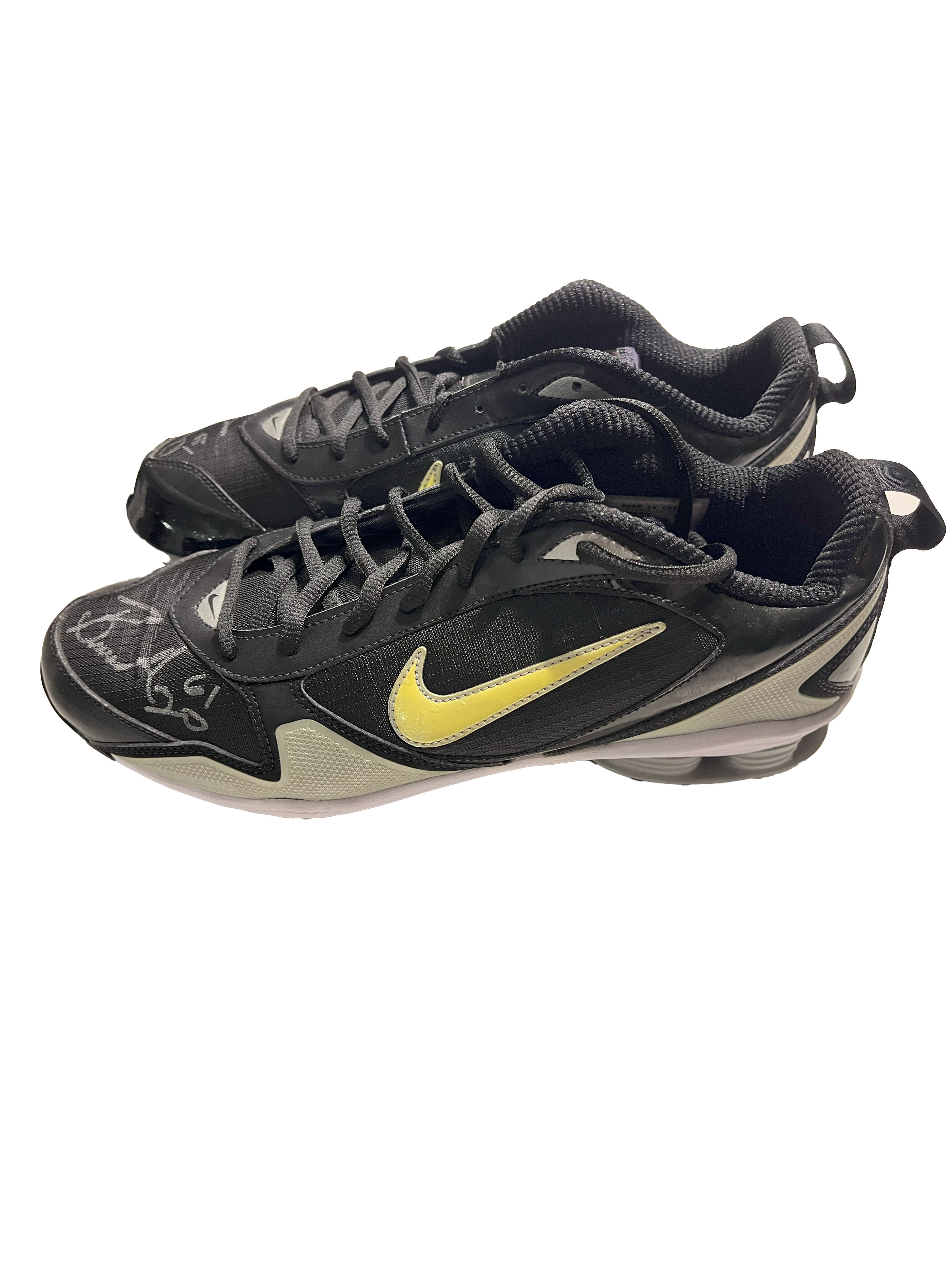 Authentic Autographed Memorabilia 