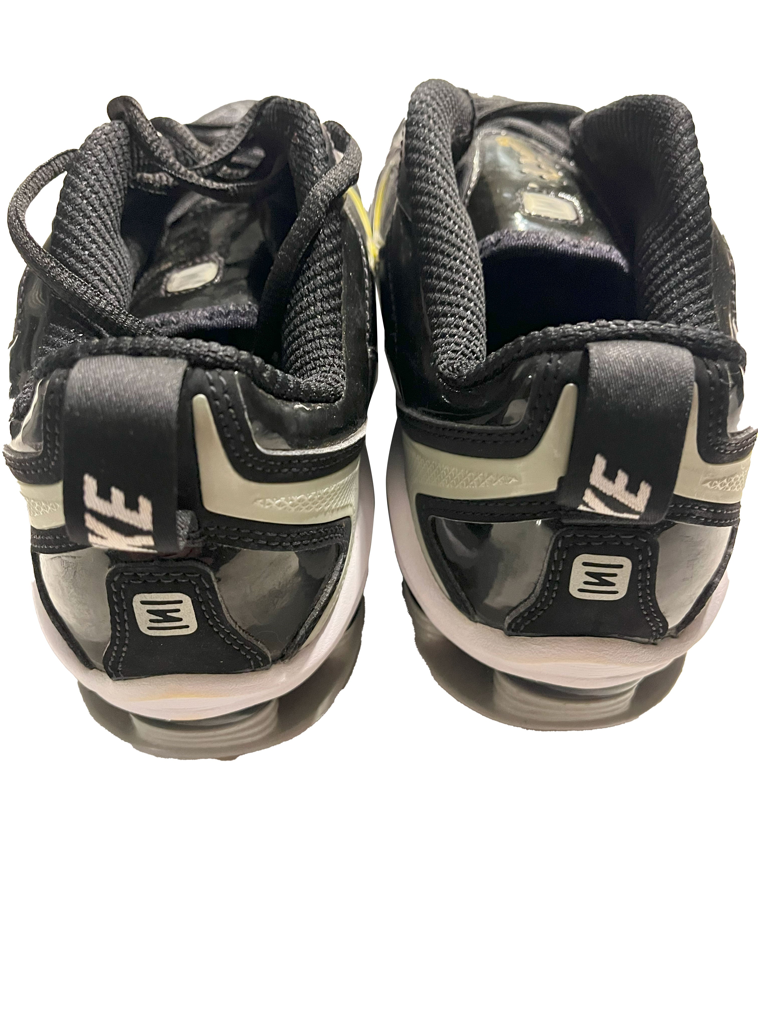 Authentic Autographed Memorabilia 