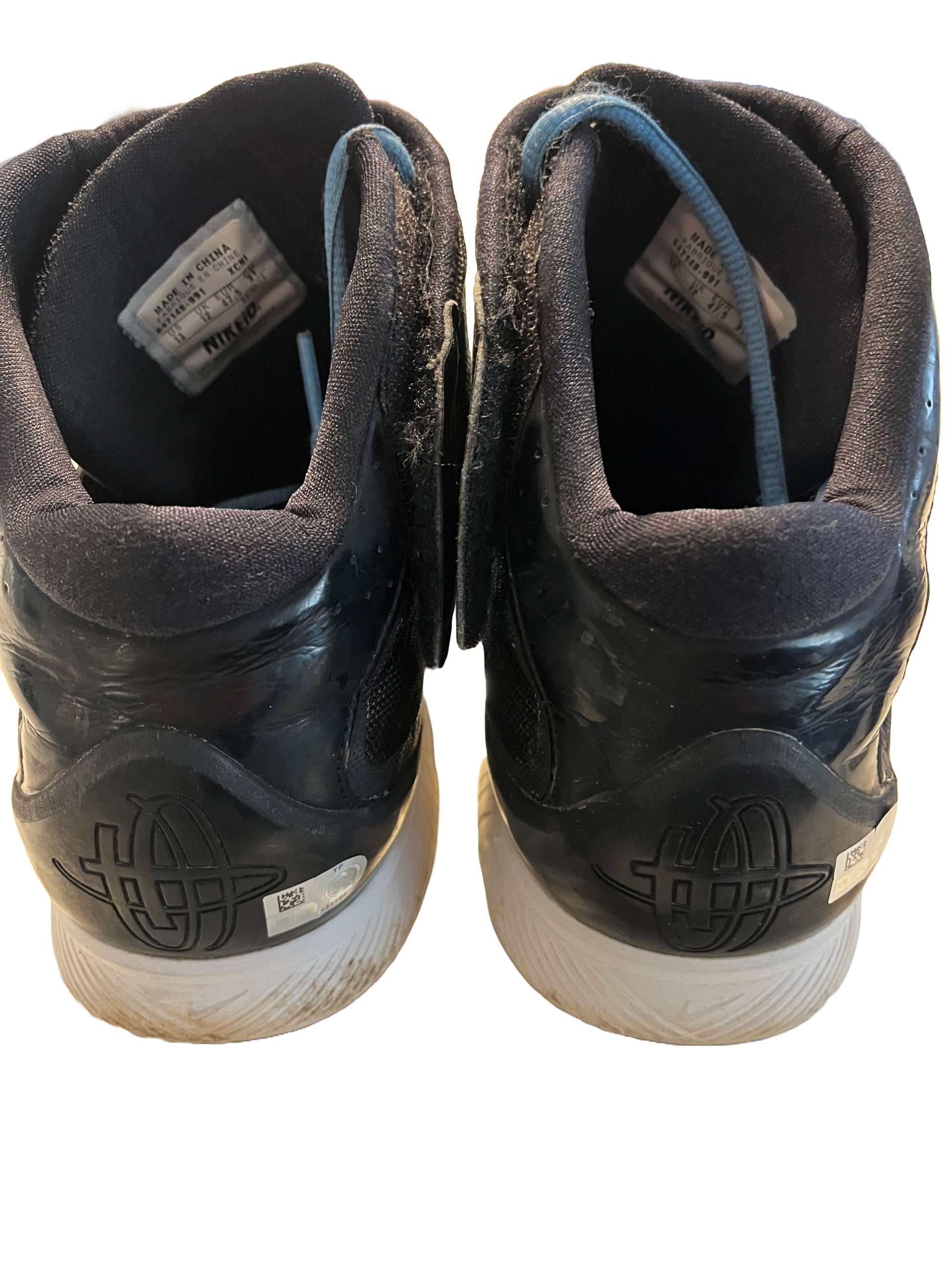 Authentic Autographed Memorabilia 