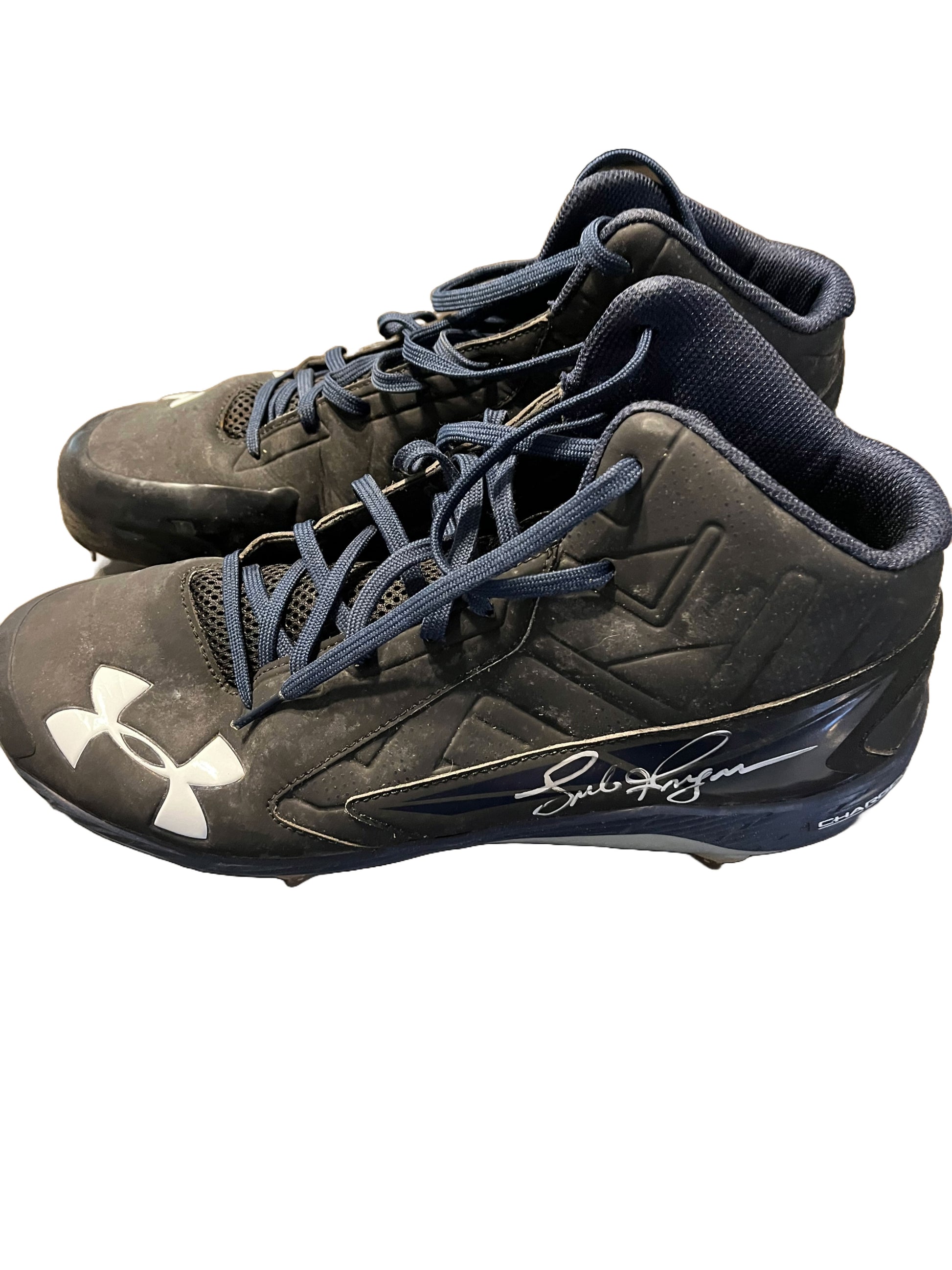 Authentic Autographed Memorabilia 