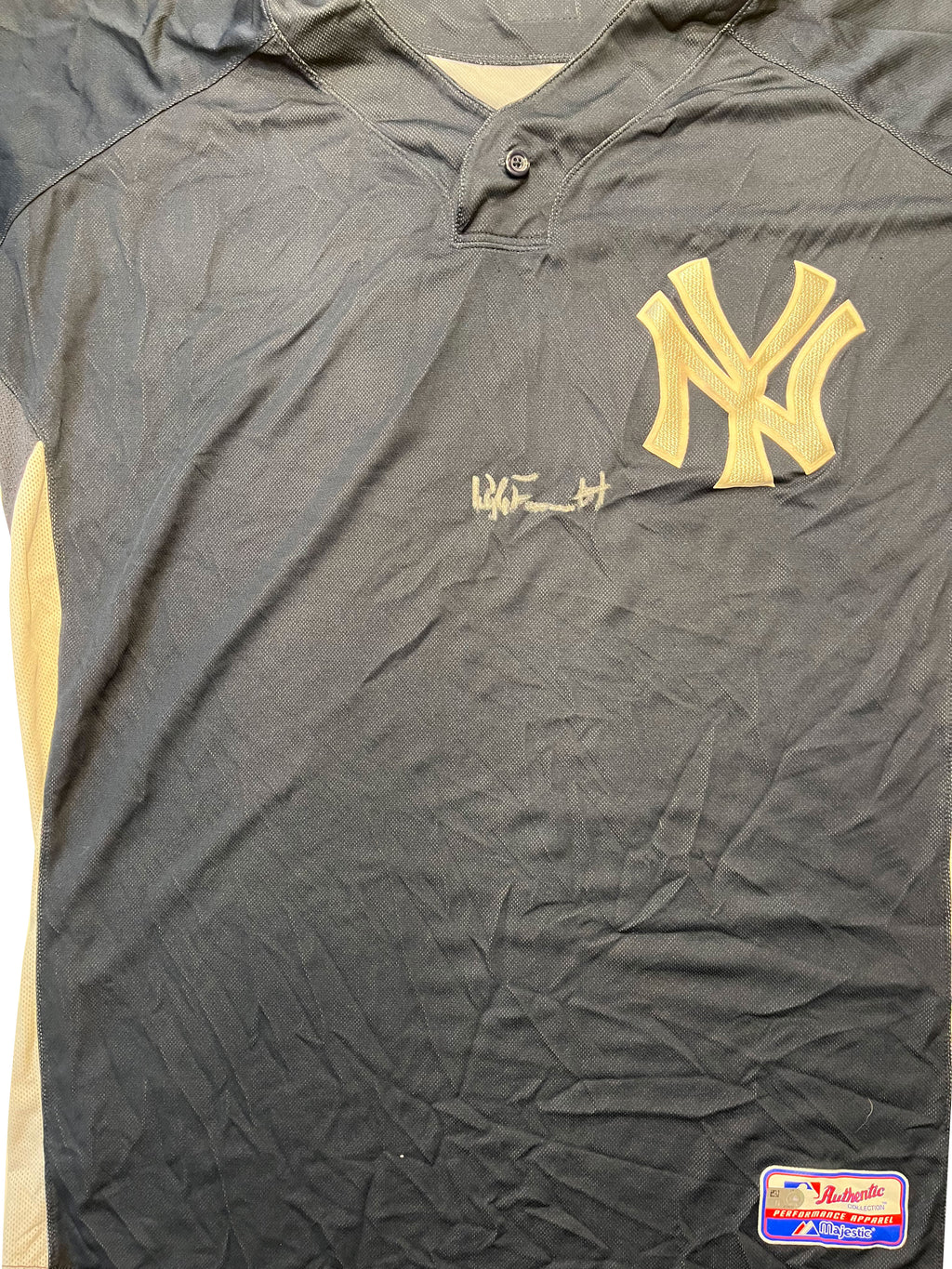 Authentic Autographed Memorabilia 