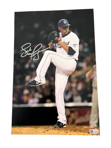 Authentic Autographed Memorabilia 