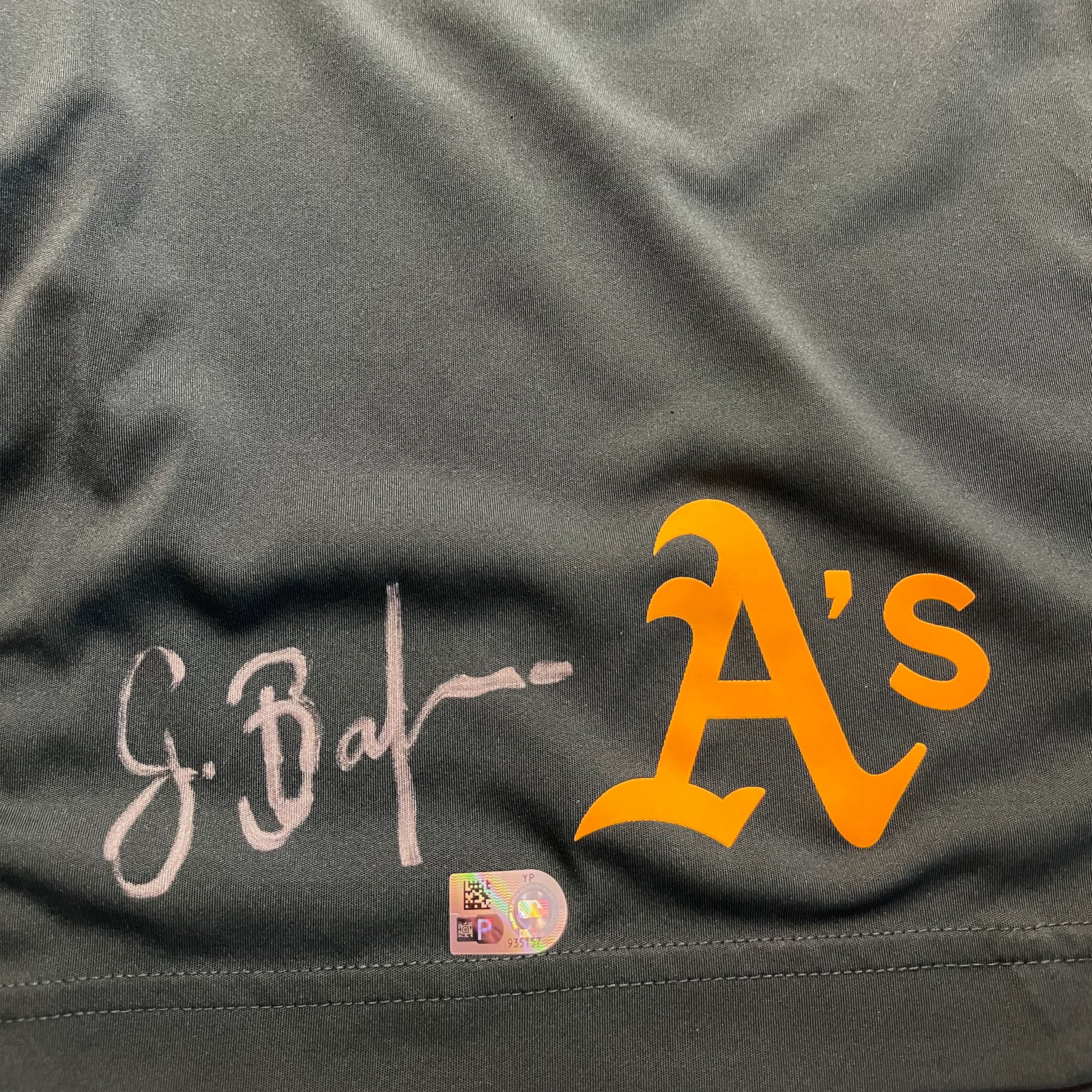 Authentic Autographed Memorabilia 