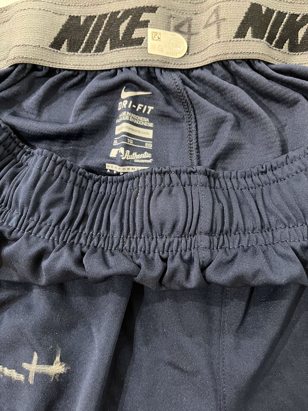 Authentic Autographed Memorabilia 