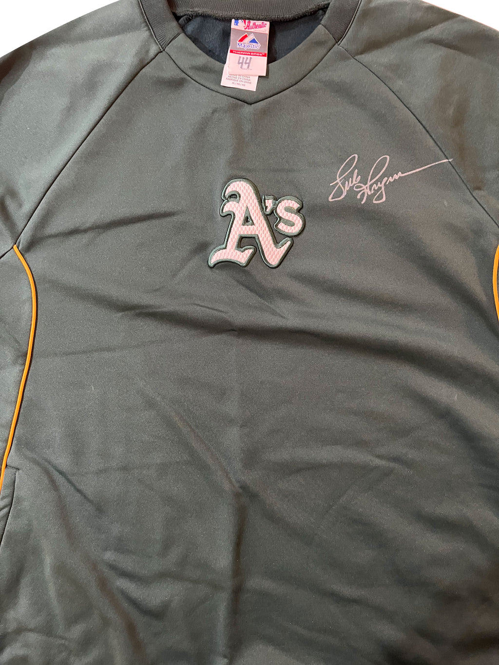 Authentic Autographed Memorabilia 