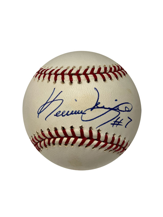 Authentic Autographed Memorabilia 