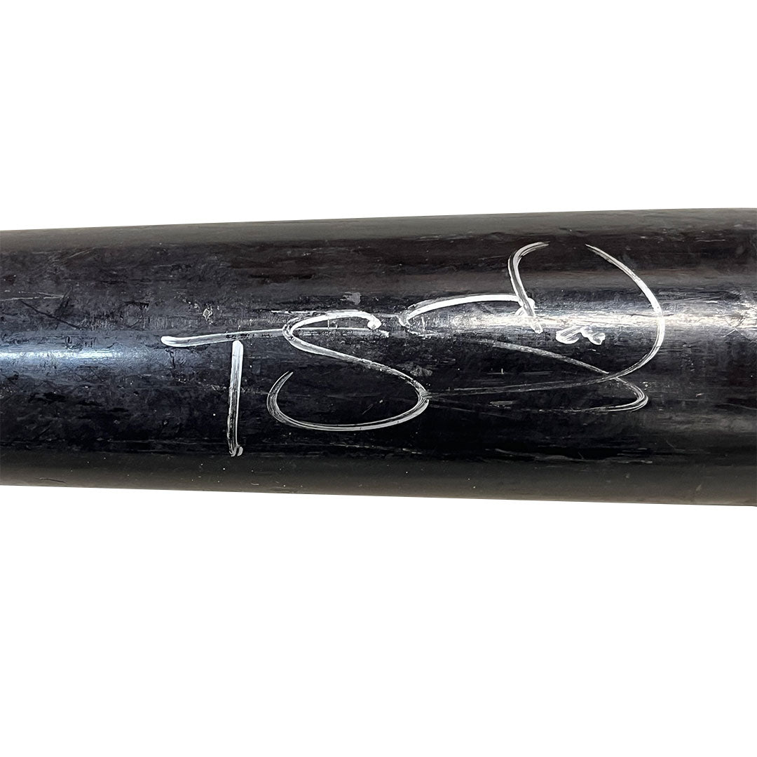 Authentic Autographed Memorabilia 