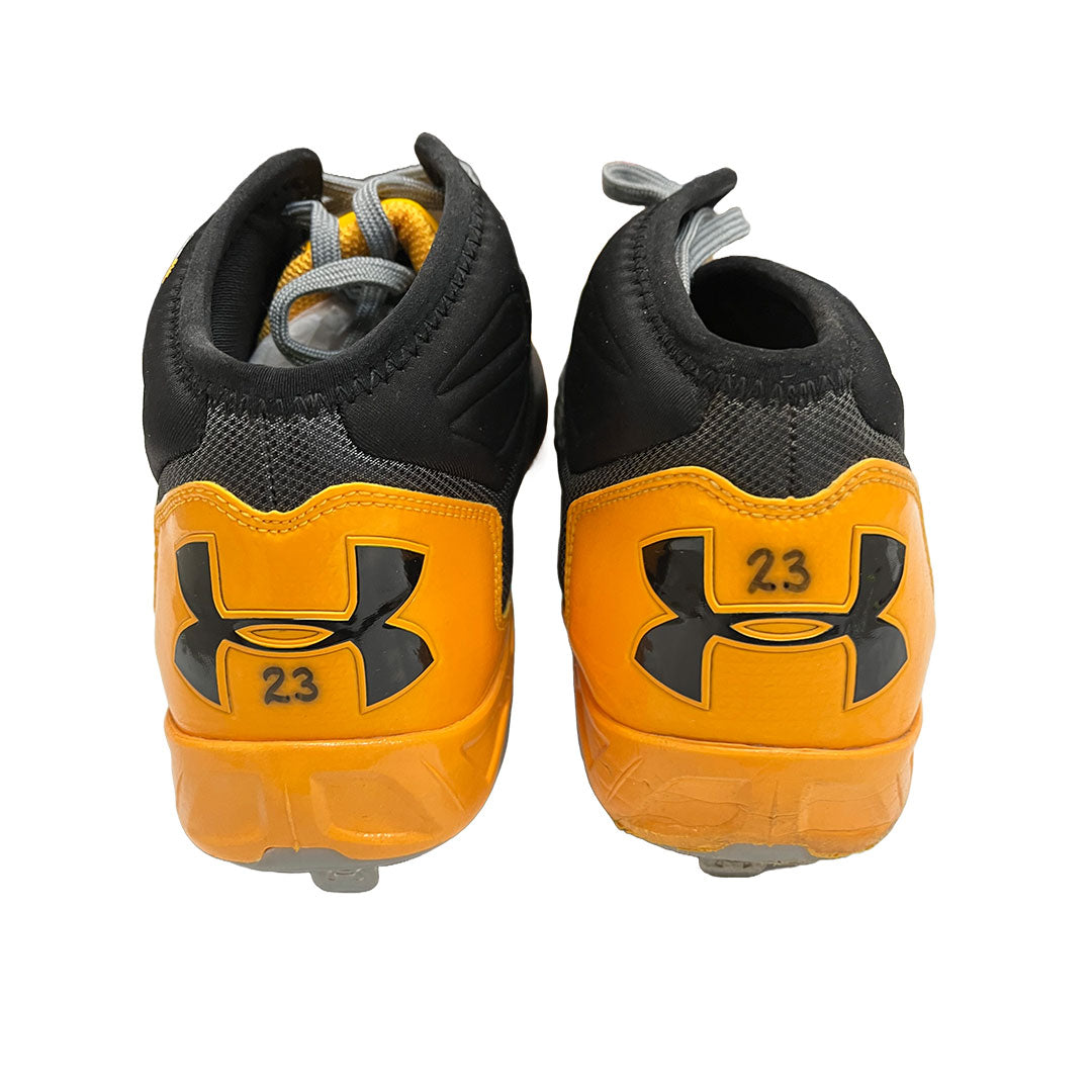 Authentic Autographed Memorabilia 