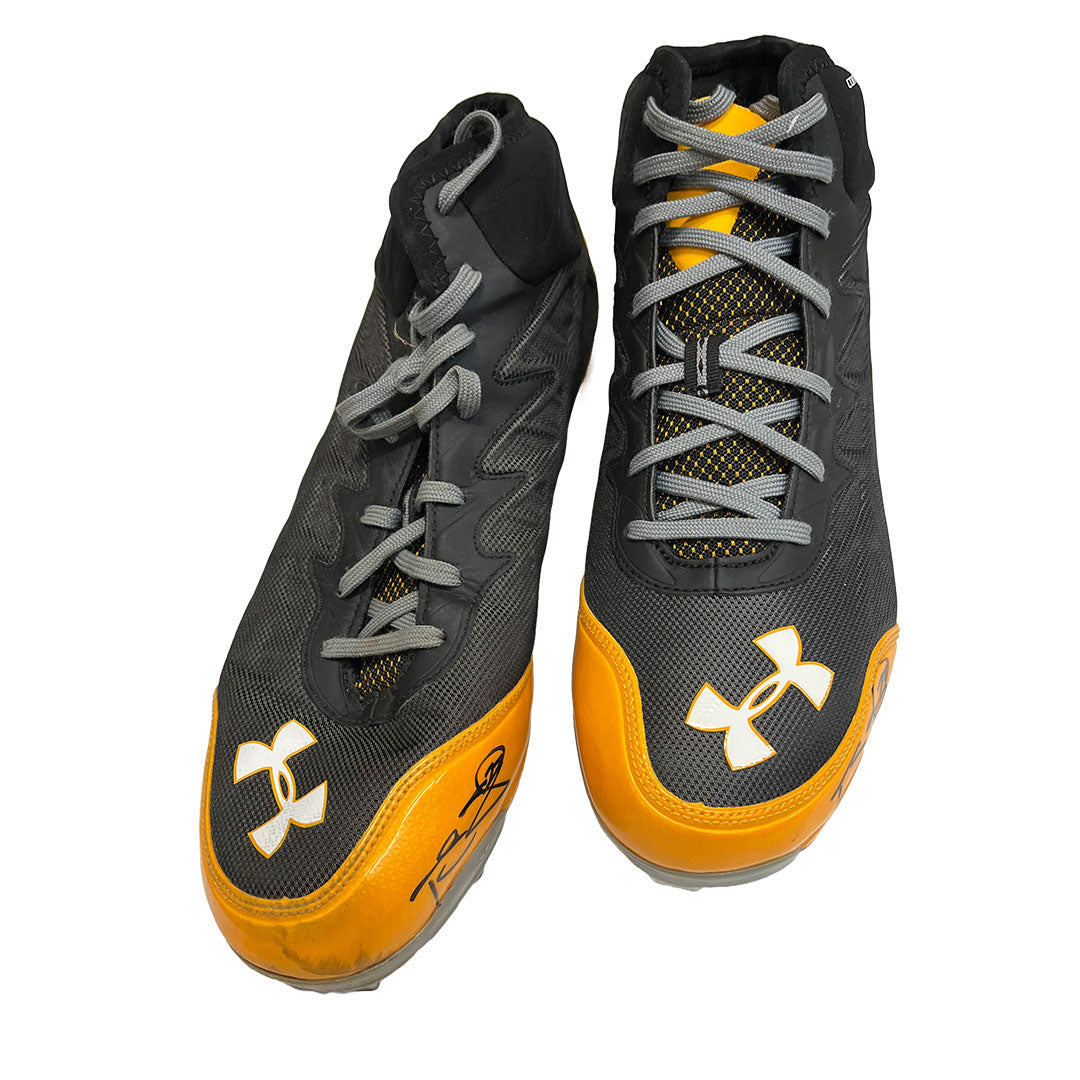 Authentic Autographed Memorabilia 