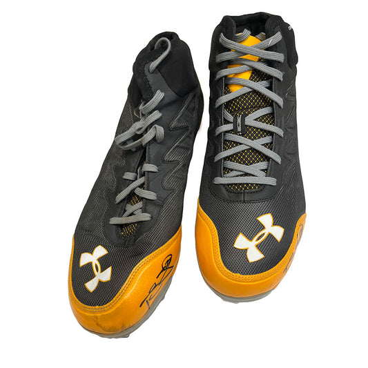 Authentic Autographed Memorabilia 