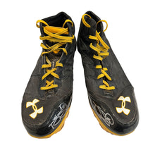 Authentic Autographed Memorabilia 