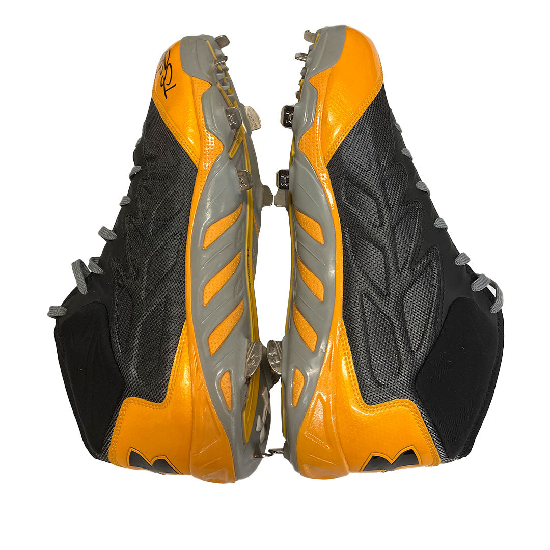 Authentic Autographed Memorabilia 