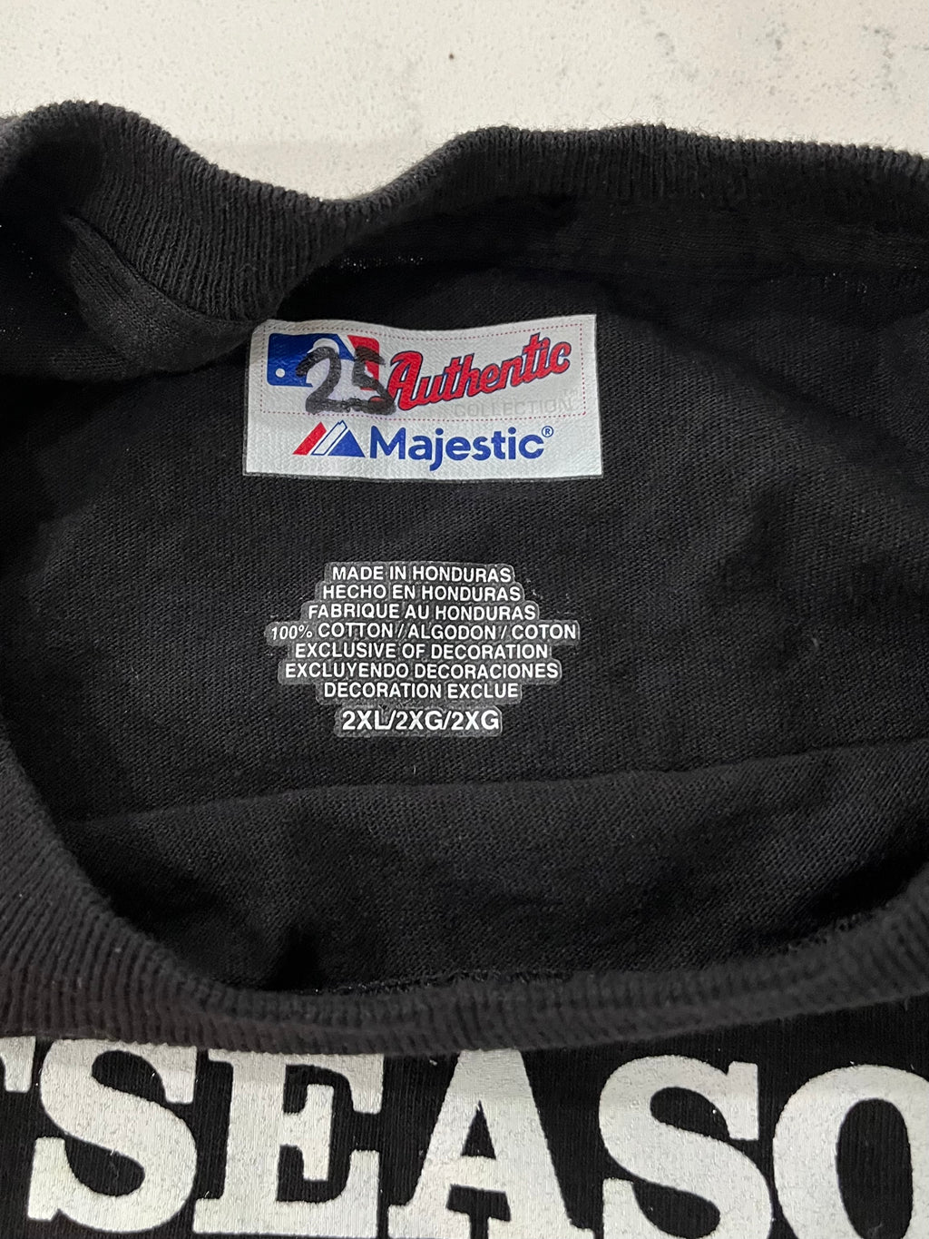 Authentic Autographed Memorabilia 