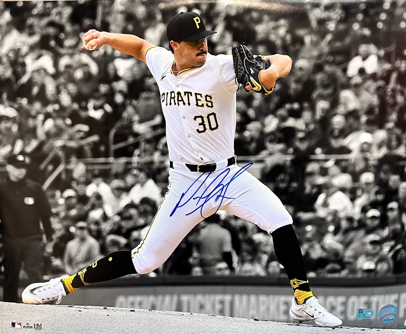 Authentic Autographed Memorabilia 