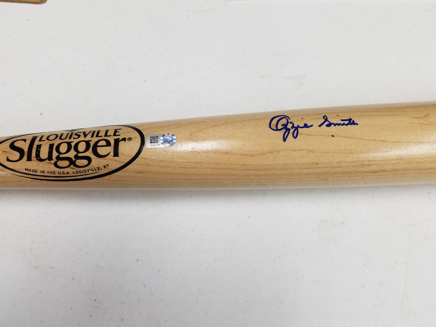 Authentic Autographed Memorabilia 