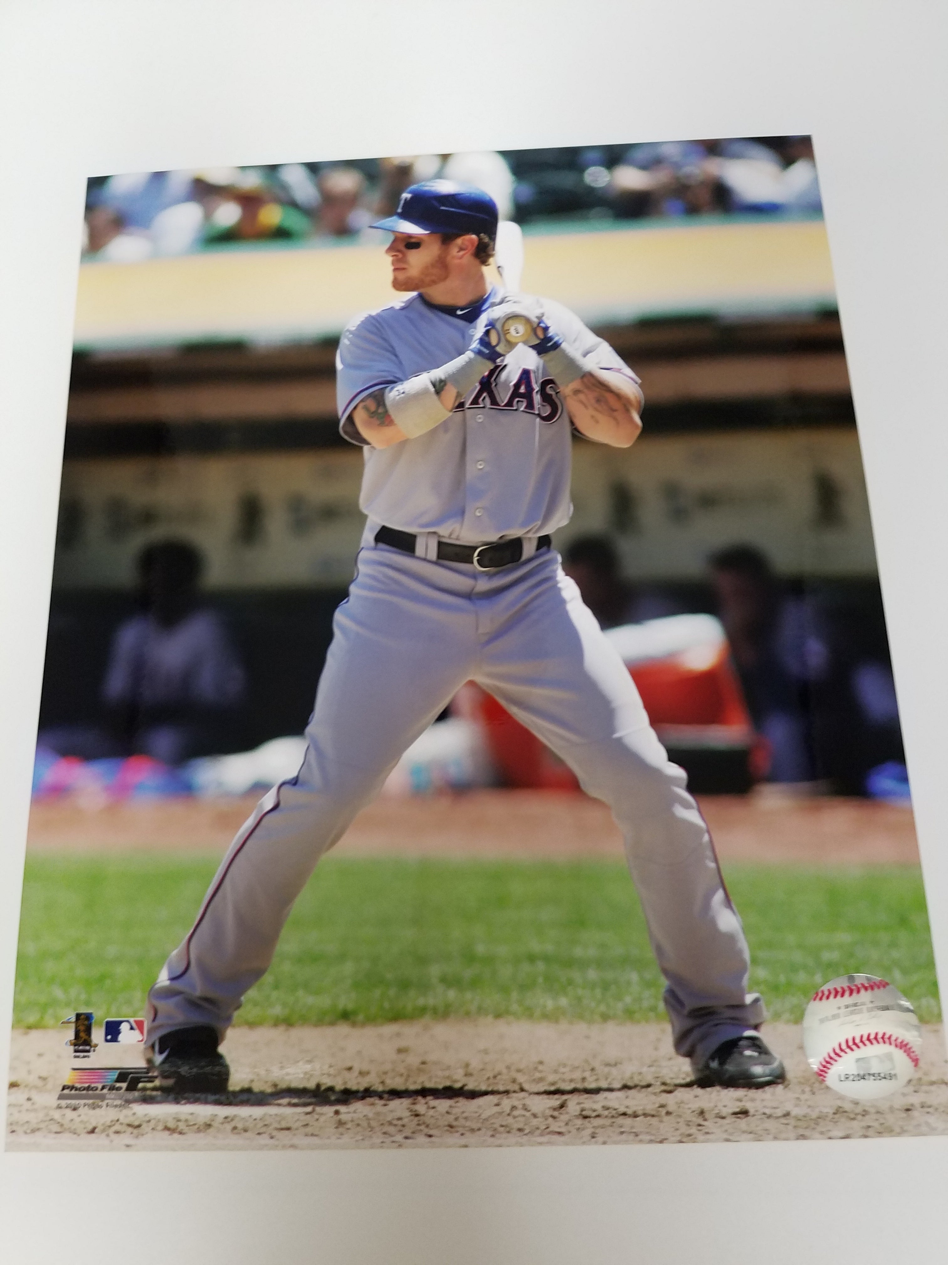 Authentic Autographed Memorabilia 