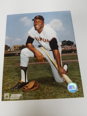 UNSIGNED Willie McCovey (kneeling) 8x10