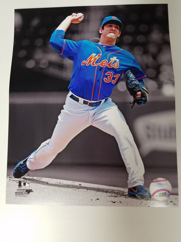 UNSIGNED Matt Harvey 8x10