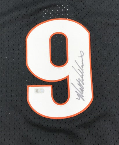 Authentic Autographed Memorabilia 